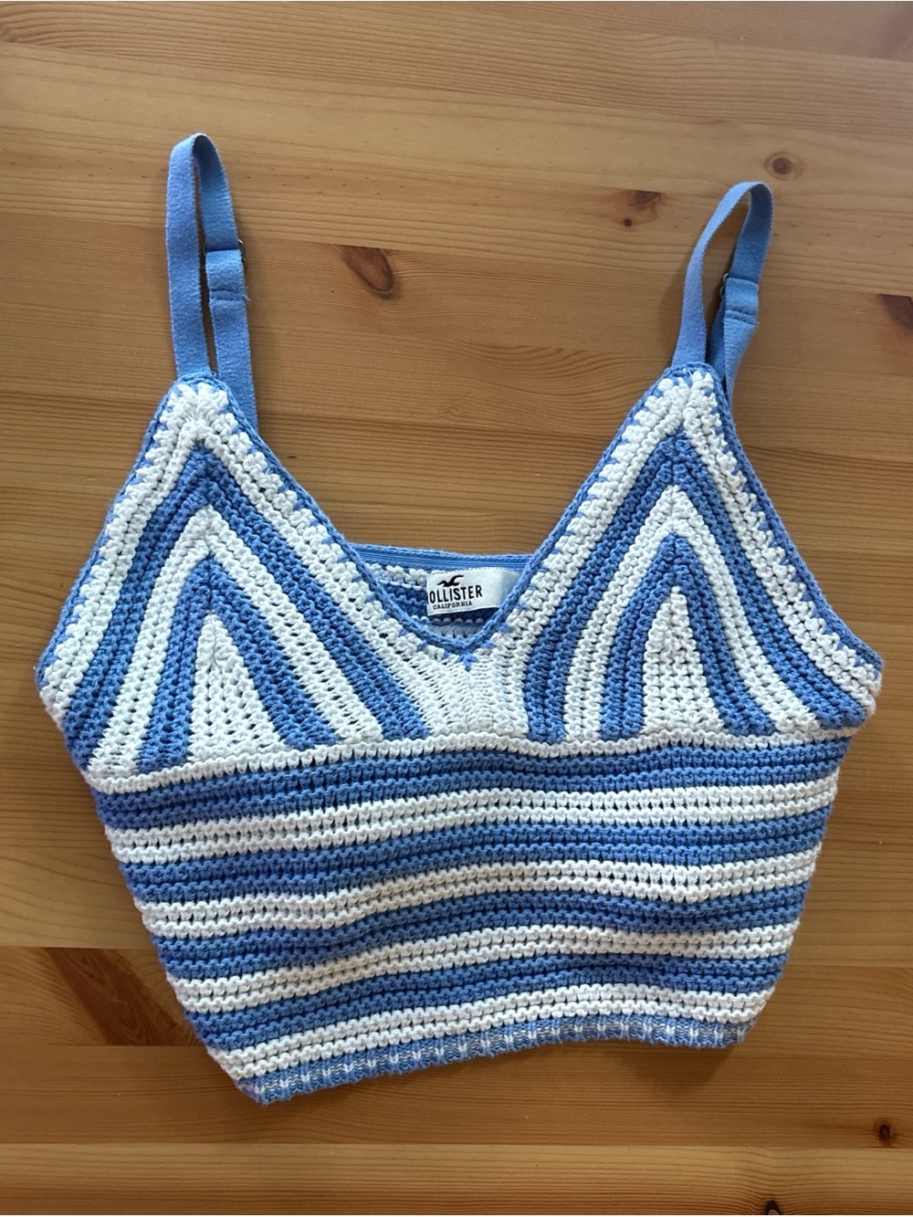 Hollister Blue & White Crochet cropped Tank